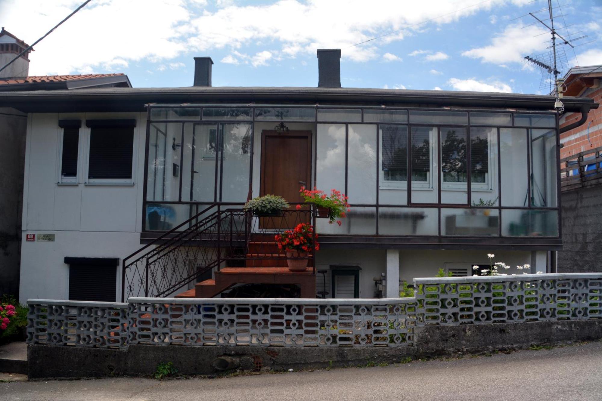 Villa Hisa V Travniku à Smartno Extérieur photo
